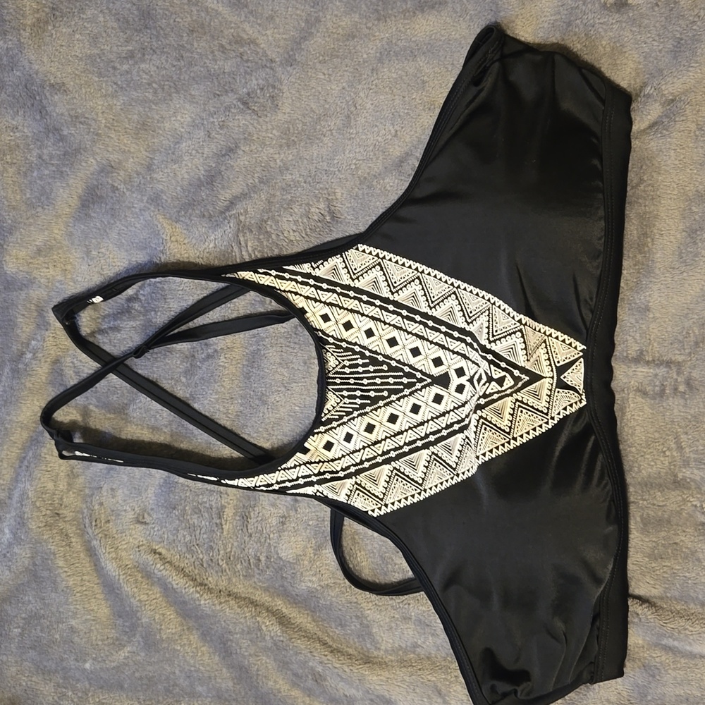 Black & White Embroidered High Neck‎ Cross Back Swim Top Bikini Top